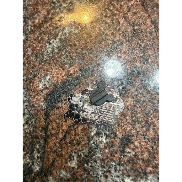 Disney Fantasy Flights Mystery Pin Pack- Stitch - Picture 3 of 3